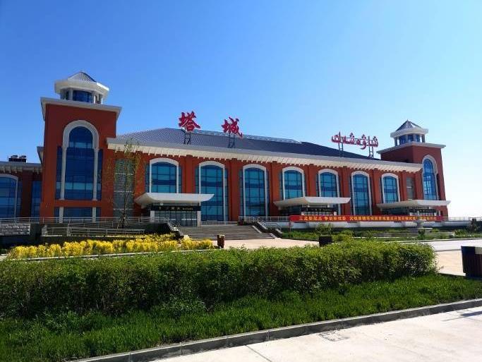 塔城千泉機(jī)場(chǎng)廣告