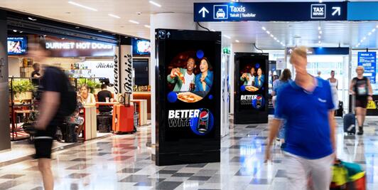 芬蘭機(jī)場廣告