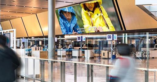 芬蘭機(jī)場廣告