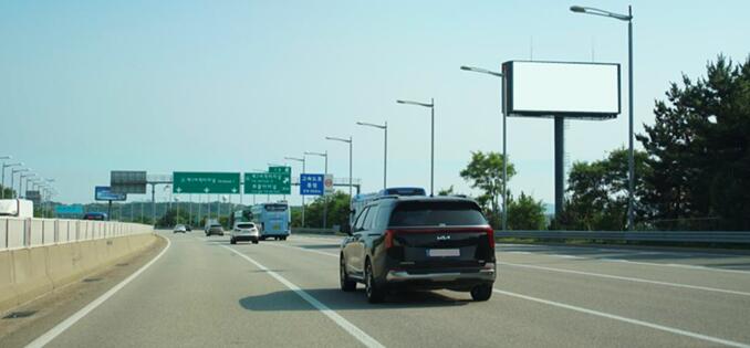 韓國機(jī)場(chǎng)廣告