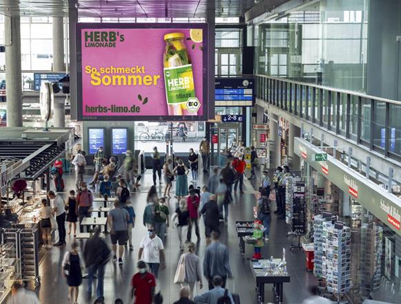 德國(guó)車站廣告